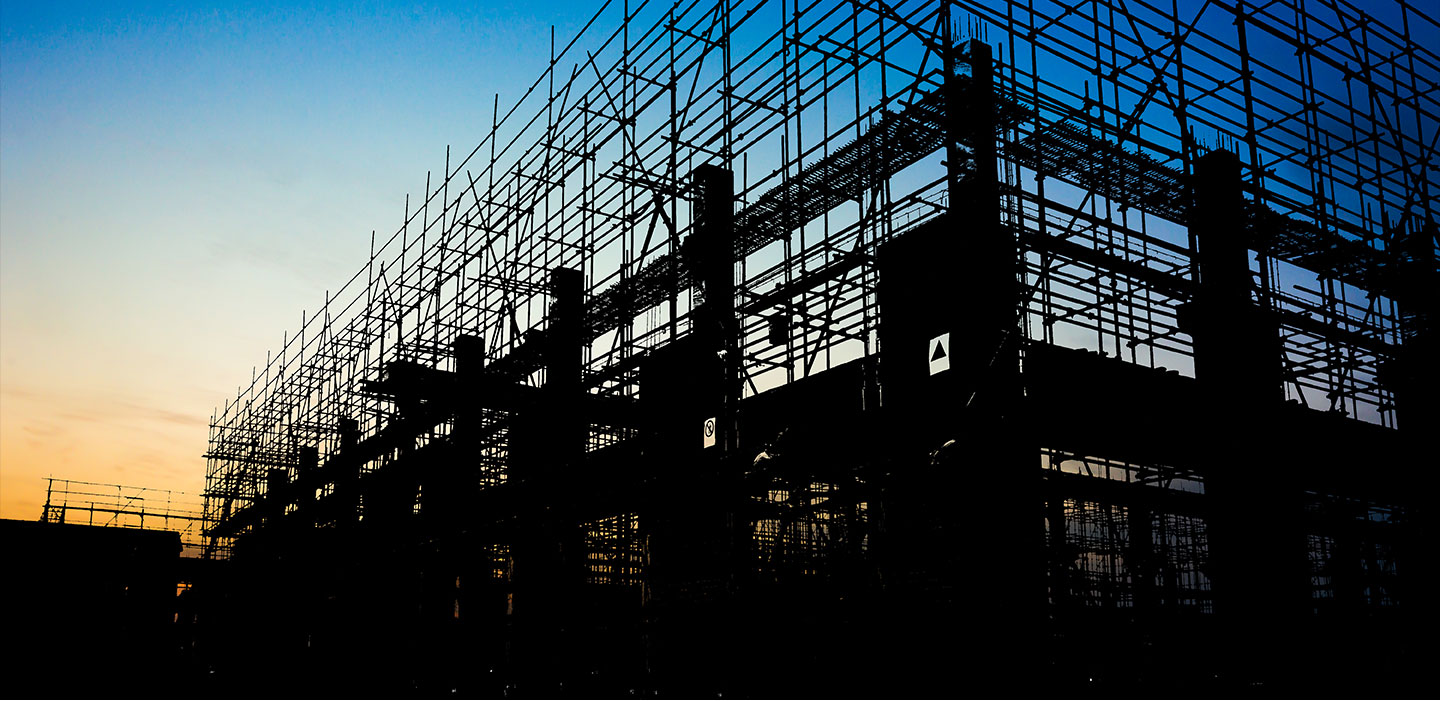 大阪・豊中での足場工事の様子